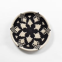Load image into Gallery viewer, Boutique Kaleidoscope Woven Bowls