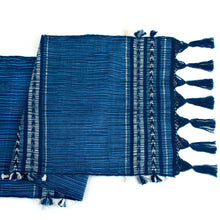 Заредете изображение във визуализатора на галерията – Handwoven Table Runner in Indigo Arrow