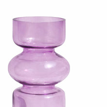 Заредете изображение във визуализатора на галерията – Iris Glass Vase