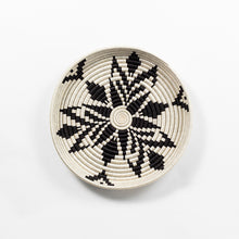 Заредете изображение във визуализатора на галерията – Boutique Cactus Blossom Woven Bowls
