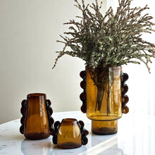 Заредете изображение във визуализатора на галерията – Dalia Bud Vase
