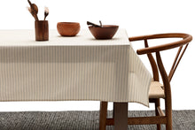 Заредете изображение във визуализатора на галерията – Tablecloth
