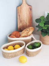 Заредете изображение във визуализатора на галерията – Savar Oval Bowl (Set of 3)

