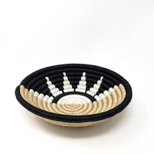 Заредете изображение във визуализатора на галерията – Zubita Woven Bowls
