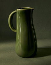 Заредете изображение във визуализатора на галерията – Stoneware Jug | Dadasi 50 Oz - Green
