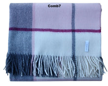 Заредете изображение във визуализатора на галерията – Horizon Stripe Alpaca Throw
