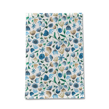 Заредете изображение във визуализатора на галерията – Blue Ink Floral Tea Towel
