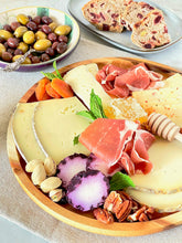 Заредете изображение във визуализатора на галерията – Zavis Green Acacia Wood Round Stackable Plate / Platter 8"  | Dishwasher Safe
